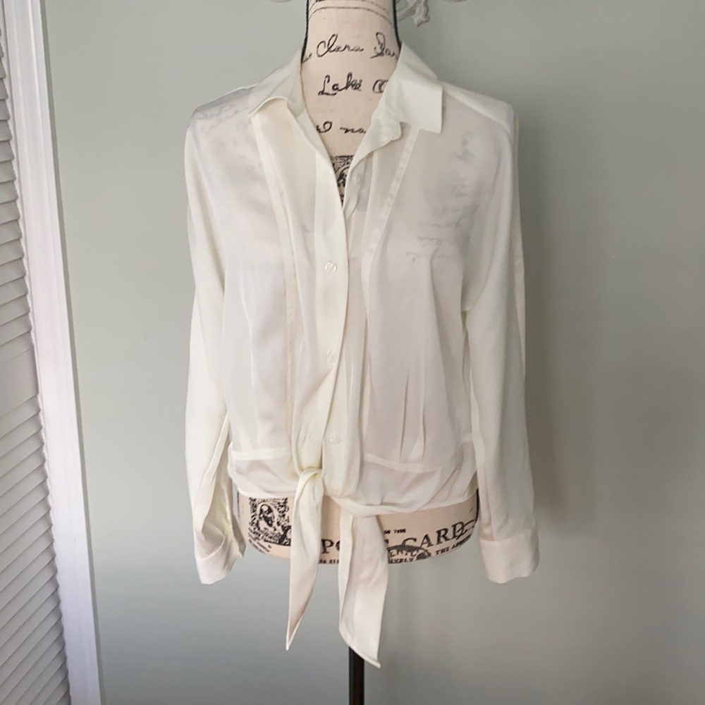 Cream Nine West blouse. Tie front.